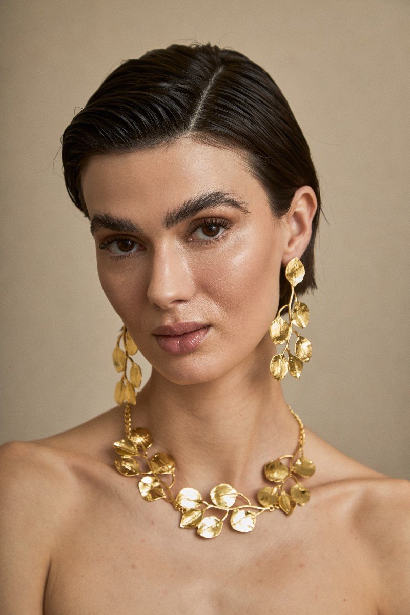 Collar Hojas Labradas Dorado - Imagen 2